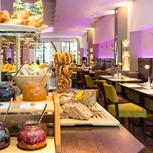 Hotel Dolomit